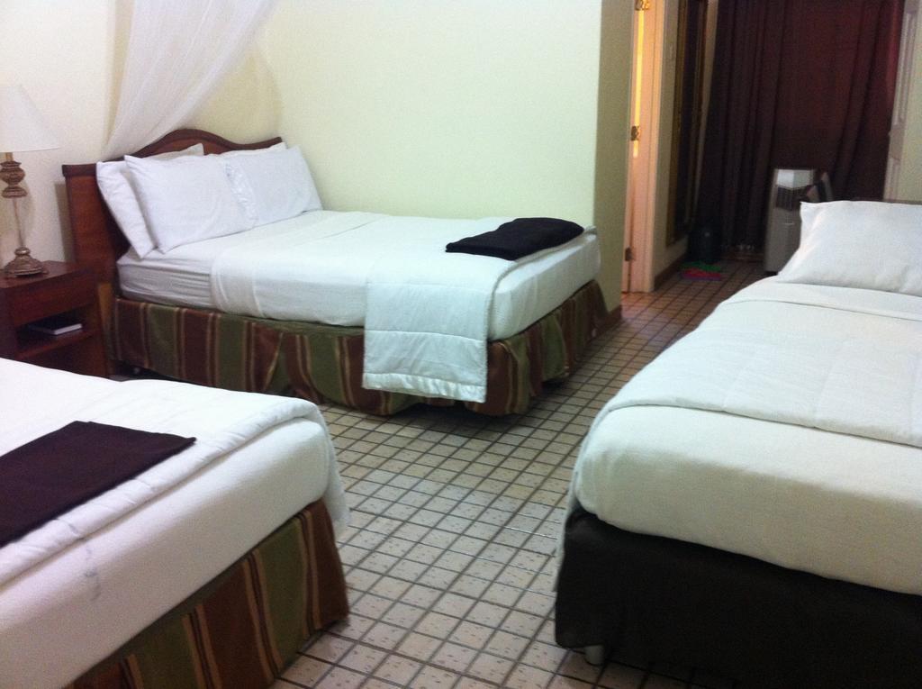 Executive Airport Hotel Entebbe Bilik gambar