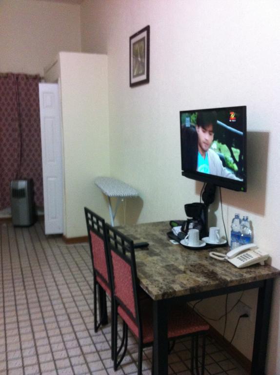 Executive Airport Hotel Entebbe Bilik gambar