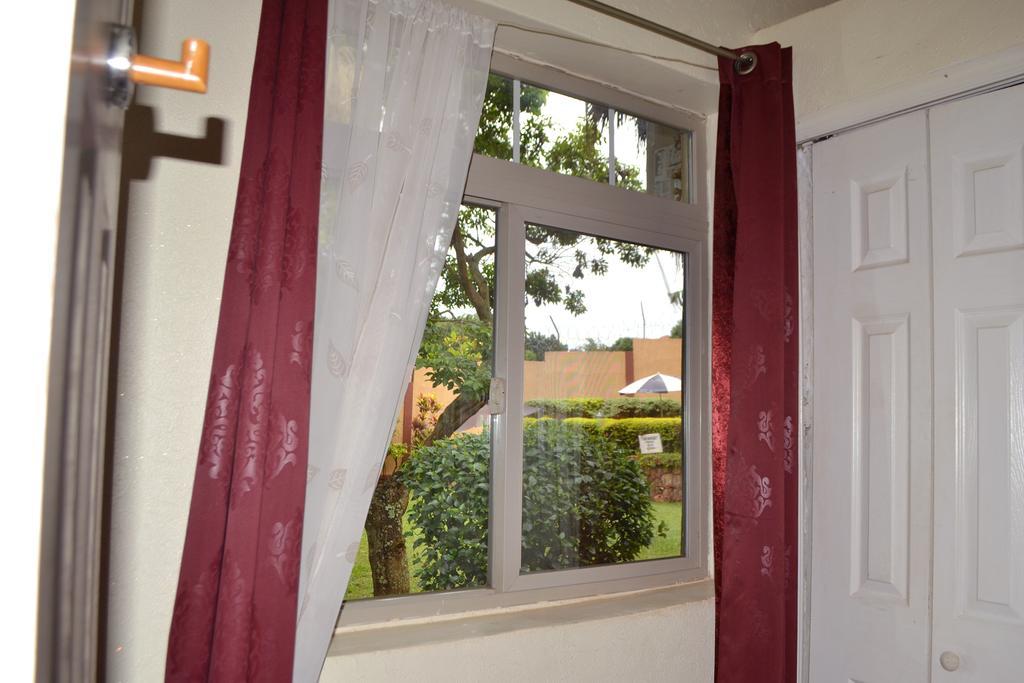 Executive Airport Hotel Entebbe Luaran gambar